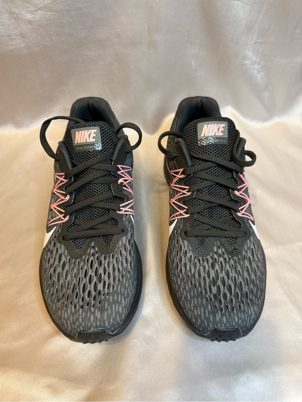 Nike Zoom Winflo 5 Athletic Shoes